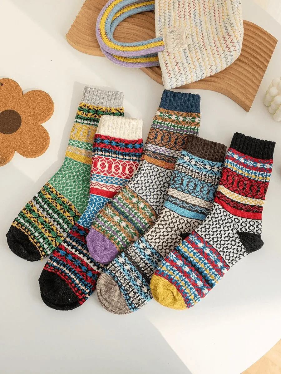 Cozy Geometric pattern socks Size: 35- 38