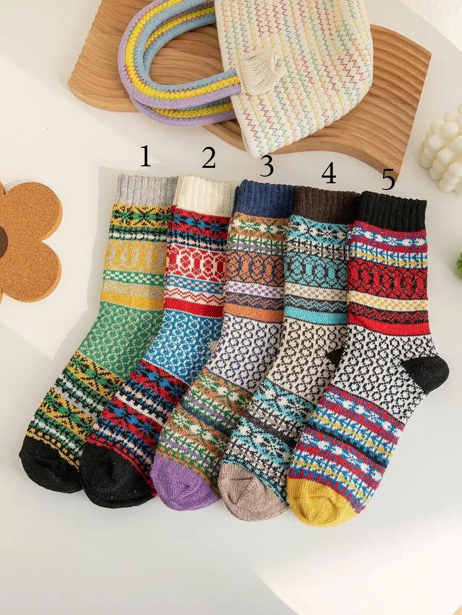 Cozy Geometric pattern socks Size: 35- 38
