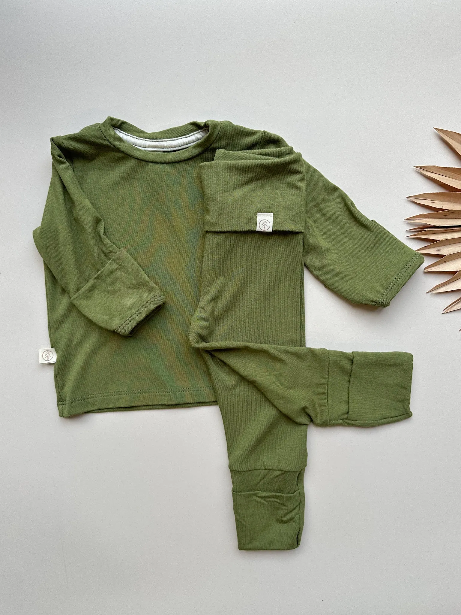 Fold-Over Footie Bamboo Leggings | Olive